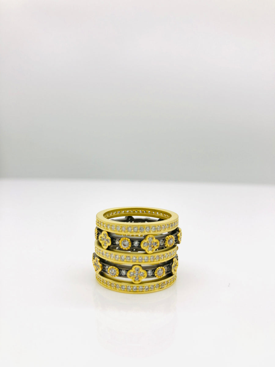 5 STACK BLACK AND GOLD WITH ALHAMBRA DESIGN