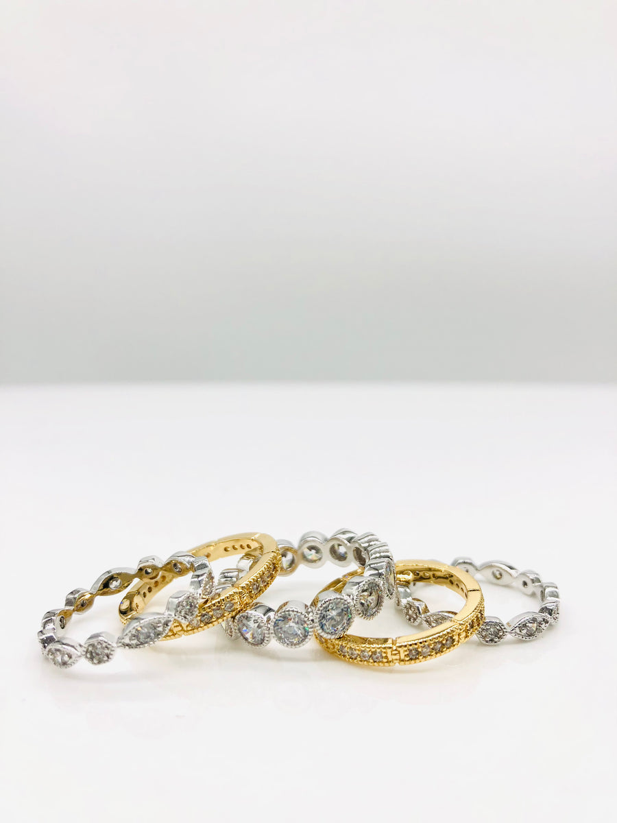 5 STACK GOLD AND SILVER MIXED RING SET